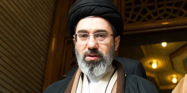 Xameneyidən SƏRT MESAJ: Fars körfəzində amerikalılara yer yoxdur