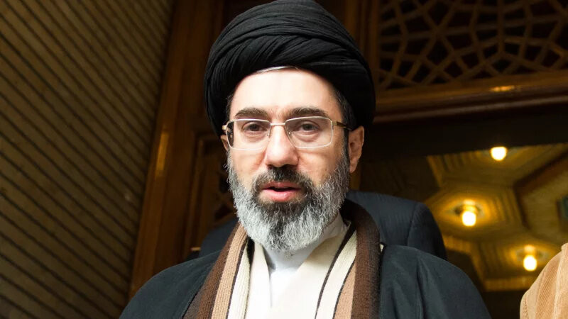 Xameneyidən SƏRT MESAJ: Fars körfəzində amerikalılara yer yoxdur