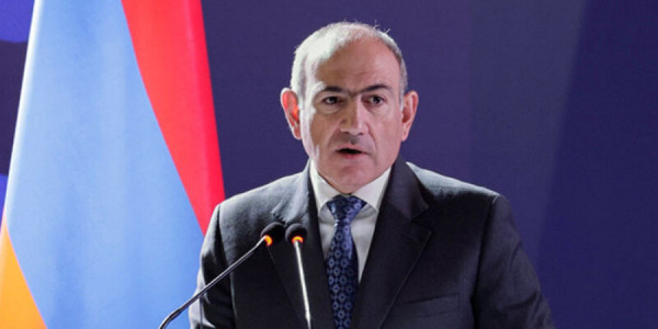 Paşinyan: Sərhədlər Ermənistana qaytarılır