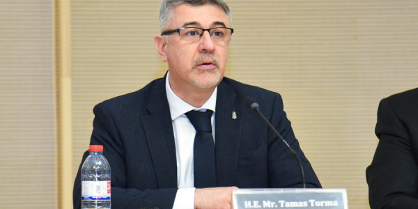 Macarıstan səfiri Qarabağdakı inkişafı yüksək qiymətləndirdi