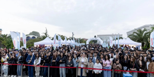 WUF13 Festivalının ictimai proqramına 9 mindən çox iştirakçı qatılıb