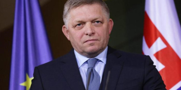 Slovakiya Ukraynaya maliyyə dəstəyindən geri çəkilir