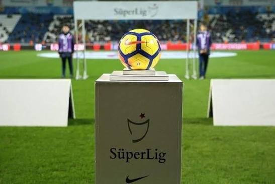 “Qalatasaray” böyük hesabla məğlub olub, “Fənərbaxça” qələbə qazanıb