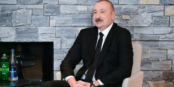 İlham Əliyev: Azərbaycan "Avropa Siyasi Birliyi"nin sammitinin Ermənistanda keçirilməsini dəstəkləyib