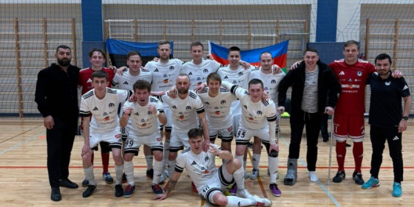 “FC Qarabağ Tallinn” komandası bürünc medal qazanıb
