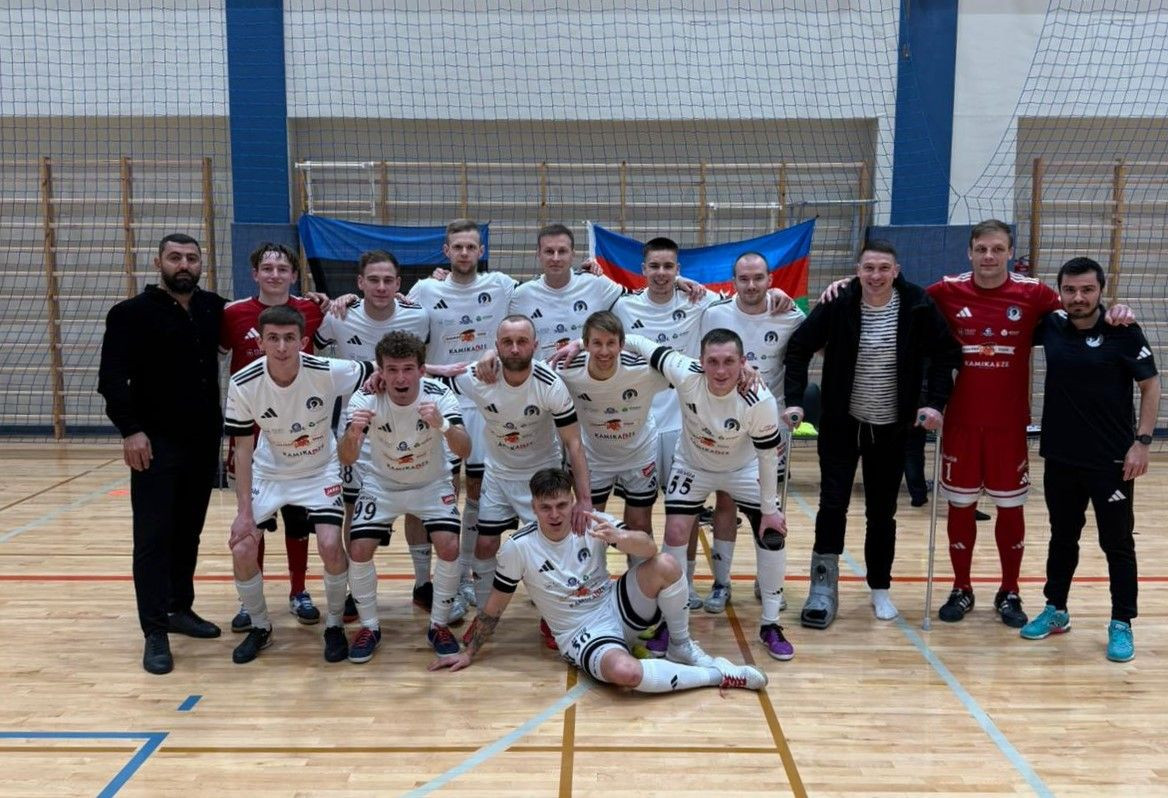 “FC Qarabağ Tallinn” komandası bürünc medal qazanıb