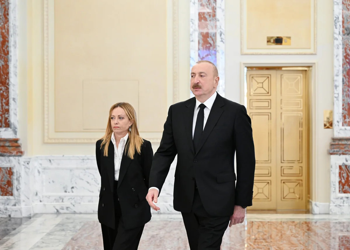 İlham Əliyev və İtaliya Nazirlər Şurasının sədri mətbuata bəyanatlarla çıxış edirlər