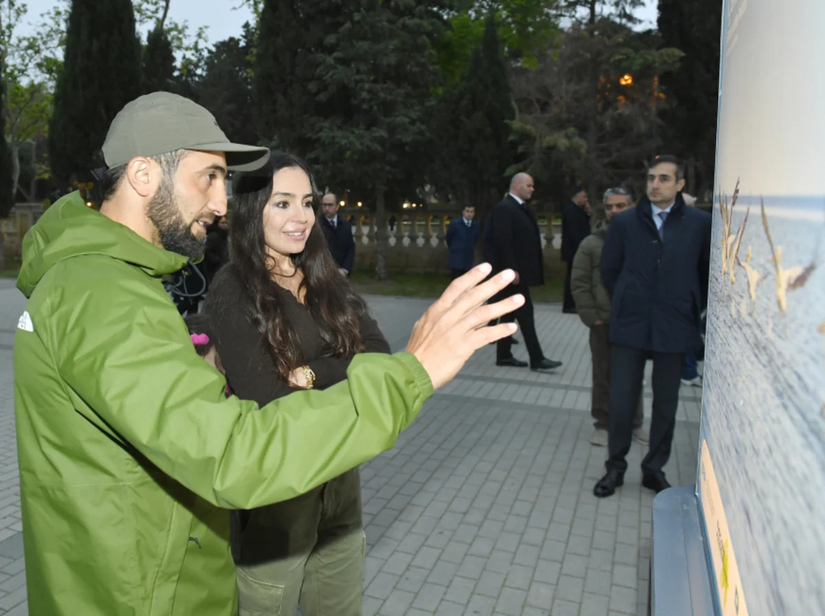 Leyla Əliyeva "Azərbaycan təbiətinin izi ilə" sərgisinin açılış mərasimində iştirak edib