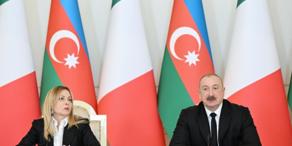 Prezident İlham Əliyevin sosial media hesablarında Ciorcia Meloni ilə görüşünə dair videoçarx paylaşılıb