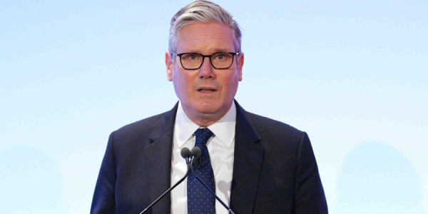 Starmer: Sabitliyi pozan addımlara səssiz qalmayacağıq