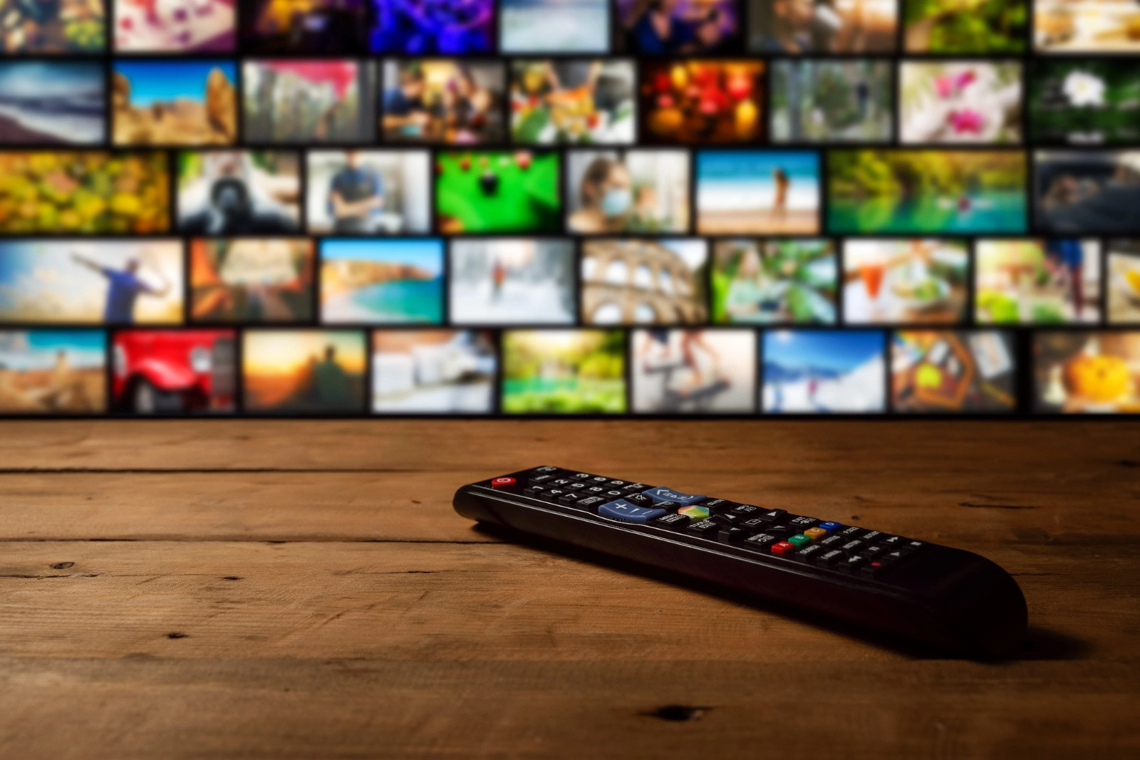 Televizorunuzun pultunu ayda bir dəfə mütləq təmizləyin