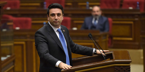 Simonyan: 2020-ci ildə Rusiya Ermənistanı tək qoydu