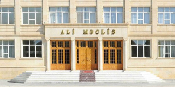 Ali Məclis deputatının büdcədən maliyyələşən köməkçisi olacaq