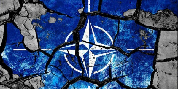 NATO dağılır?