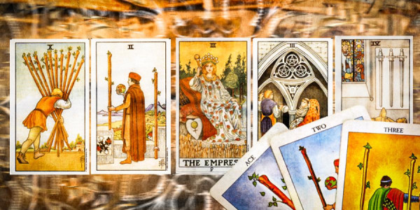 Bu gün üçün tarot proqnozu: Bürcləri hansı sürprizlər gözləyir?
