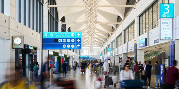 Dubay hava limanında sərnişin axını kəskin azalıb