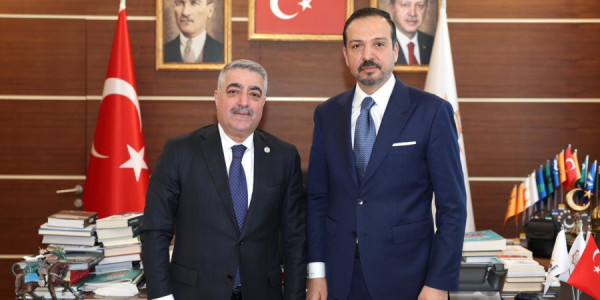TADEF sədrinin müşaviri Türkiyədə bir sıra görüşlər keçirib
