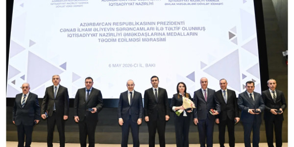 İqtisadiyyat Nazirliyinin əməkdaşlarına medallar təqdim edilib