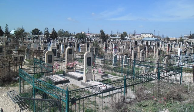 Asif həkim dəfn edildi -FOTO