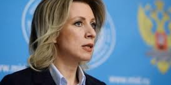 Zaxarova ölkələrə Kiyevdən diplomatlarını çıxarmaq çağırışı edib