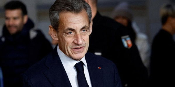 Sarkozi şərti azadlığa buraxılıb