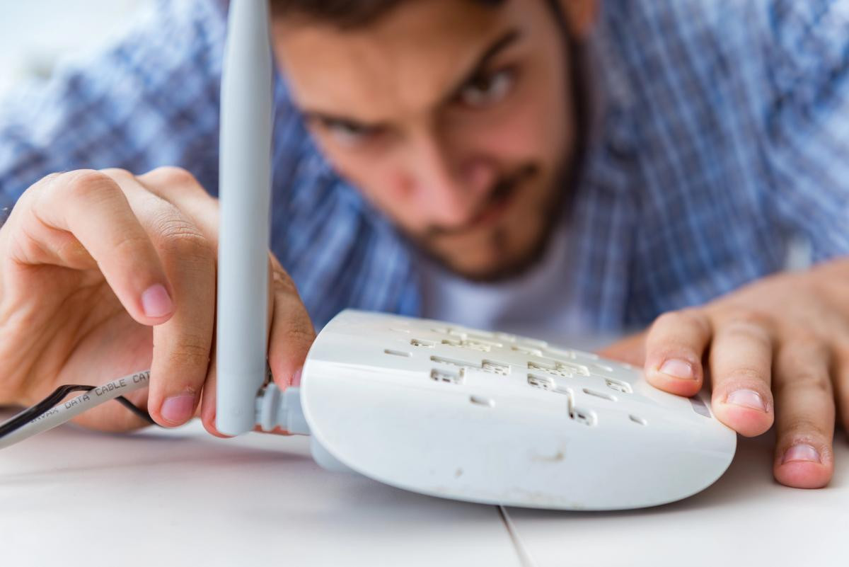 Evdəki Wi-Fi router qurğularının funskiyası nəddir?