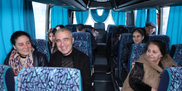Növbəti köç karvanı Ağdam şəhərinə çatıb.