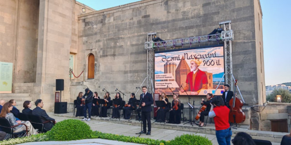 Bakıda böyük memar Əcəmi Naxçıvaninin 900 illiyinə həsr olunmuş təqdimat mərasimi keçirilir