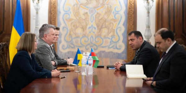 Seymur Mərdəliyev Ukrayna Prezident Ofisinin rəhbəri ilə ikitərəfli əlaqələri müzakirə edib