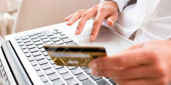 Azərbaycanda ödəniş kartları ilə fırıldaqçılıq hallarının sayı kəskin artıb