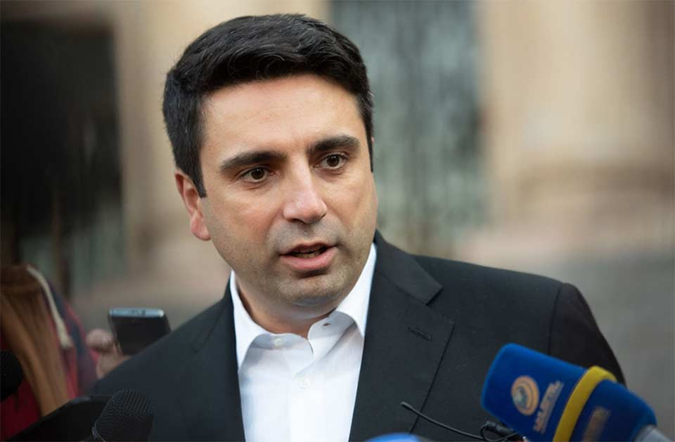 Simonyan Qarabağ mövzusu barədə sərt açıqlama verib