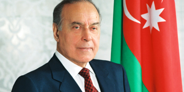 Heydər Əliyev Azərbaycan dövlətçiliyini xilas edən və müasir inkişaf yolunu müəyyənləşdirən tarixi şəxsiyyətdi