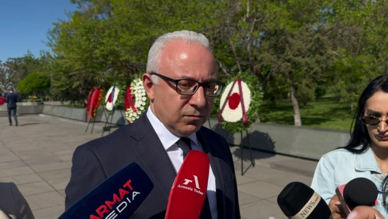 Ermənistan rəsmisi: Rusiya ilə fikir ayrılığı var, amma böhran yoxdur