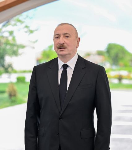 İlham Əliyev: Bir-iki ilə Qarabağın günəş və su potensialı elektrik istehsalı üçün 700 meqavata yaxın olacaq