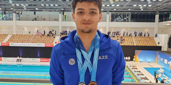 Azərbaycanın paraüzgüçüsü Dünya Seriyasında gümüş medal qazanıb
