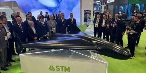 Türkiyə yeni zərbə dronunu ictimaiyyətə tanıdıb