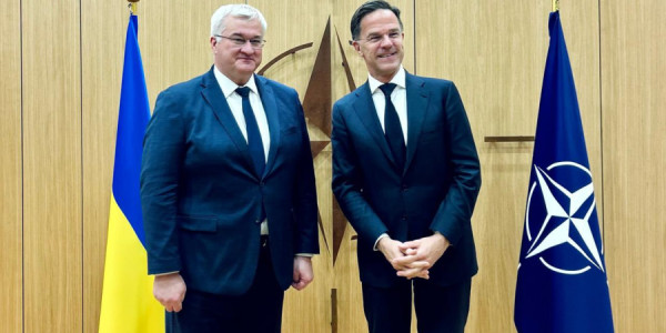 Ukrayna XİN başçısı Rutte ilə NATO sammitinə hazırlığı müzakirə edib