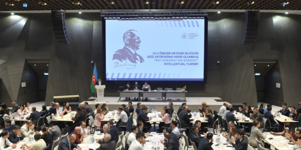 Ümummilli Liderə həsr edilmiş intellektual oyunun qalibləri mükafatlandırılıb