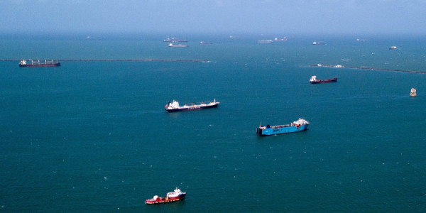 Panama kanalı ilə neft daşımalarında REKORD ARTIM olub