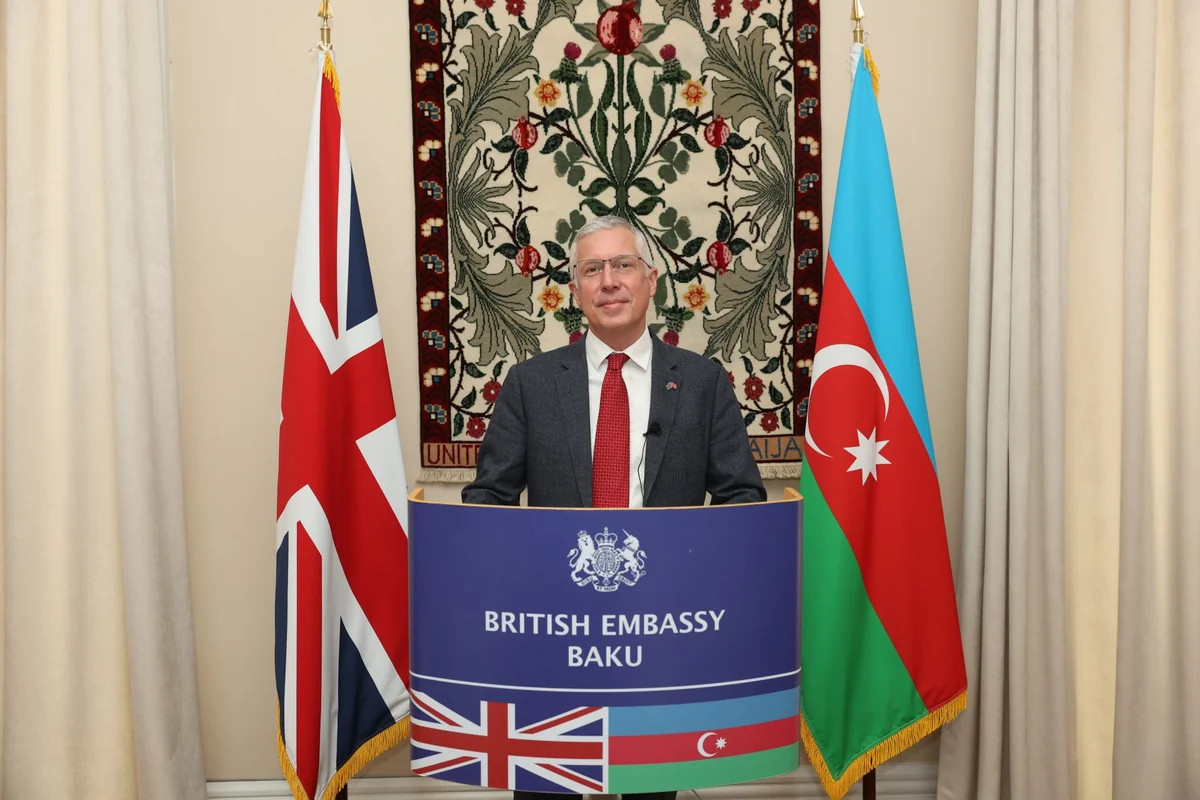 Auld: London və Bakı arasında strateji tərəfdaşlığın qurulması ən mühüm hadisədir