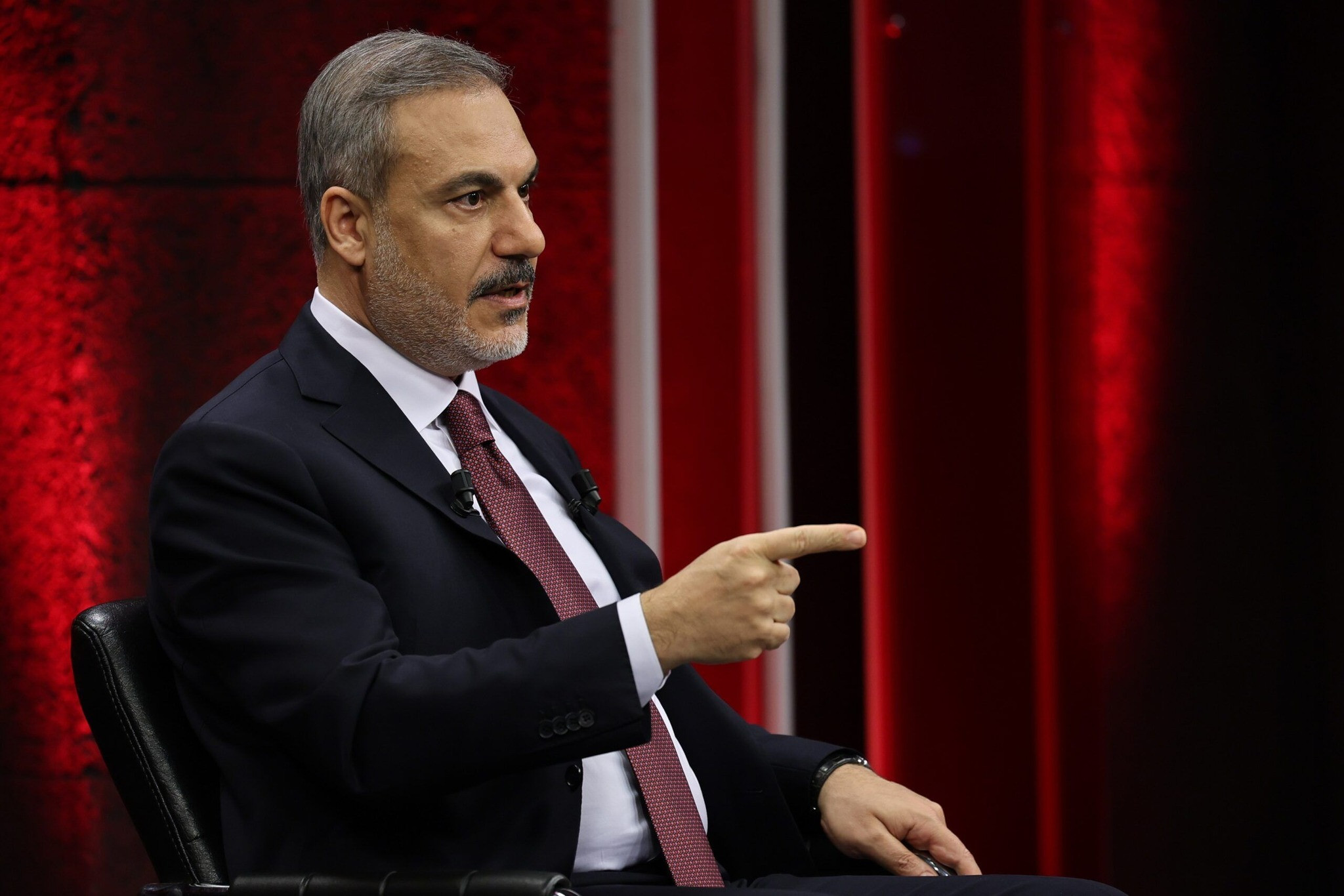 Fidan: Hörmüz boğazı müharibə silahına çevrilməməlidir