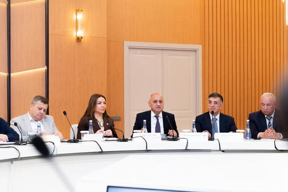 DİN yanında İctimai Şuranın təşəbbüsü ilə “Təhlükəsizlik və şəhərsalmanın müasir çağırışları” mövzusunda ictimai müzakirə keçirilmişdir