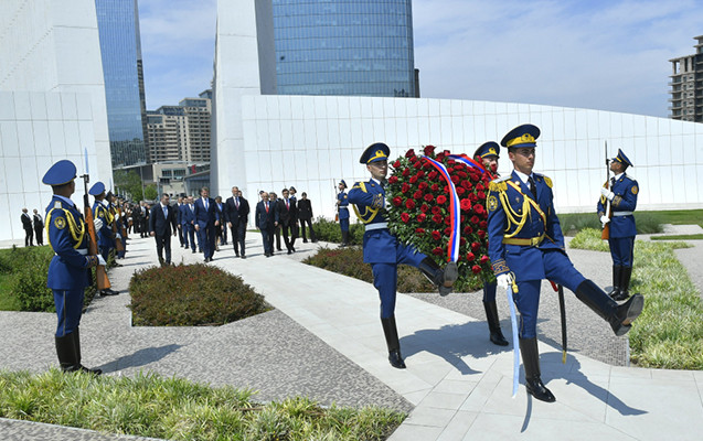 Rixard Raşin Zəfər parkında