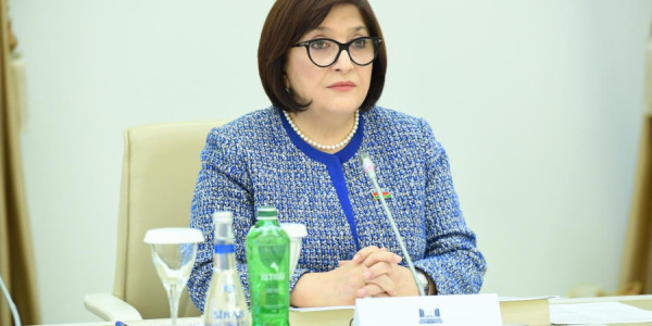 Sahibə Qafarova Rusiyada qırğızıstanlı həmkarı ilə görüşüb