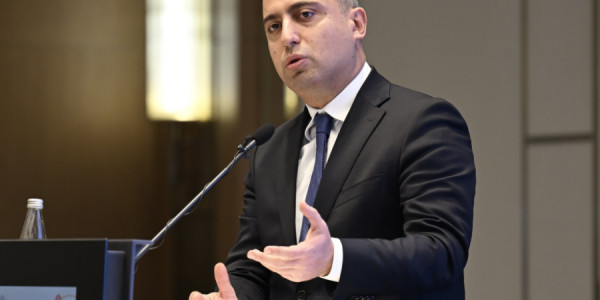 Emin Əmrullayev: Əsas prioritet universitetlərin əmək bazarı ilə uyğunluğunun gücləndirilməsidir