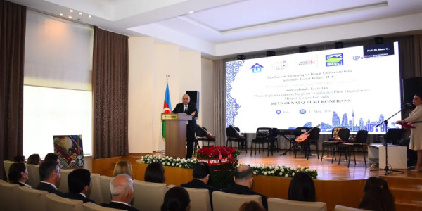 I Türkoloji Qurultayın 100 illiyinə həsr olunmuş beynəlxalq elmi konfrans keçirilib