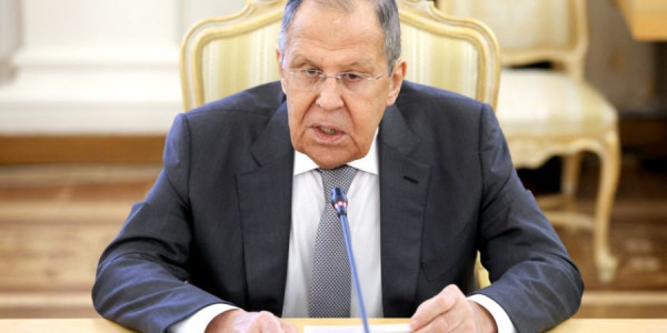 Lavrov mətbuat konfransında jurnalistə sərt reaksiya verib