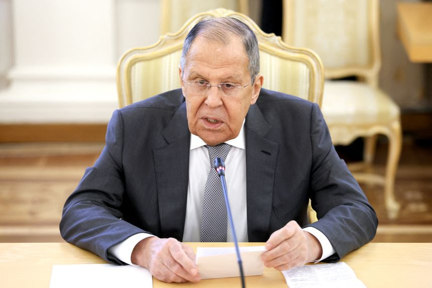 Lavrov mətbuat konfransında jurnalistə sərt reaksiya verib