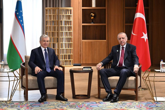 Türkiyə və Özbəkistan liderləri görüşüb