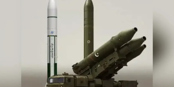Pakistan yeni qanadlı raketini sınaqdan keçirib